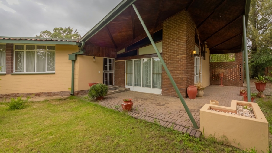 4 Bedroom Property for Sale in Wilgenhof Free State